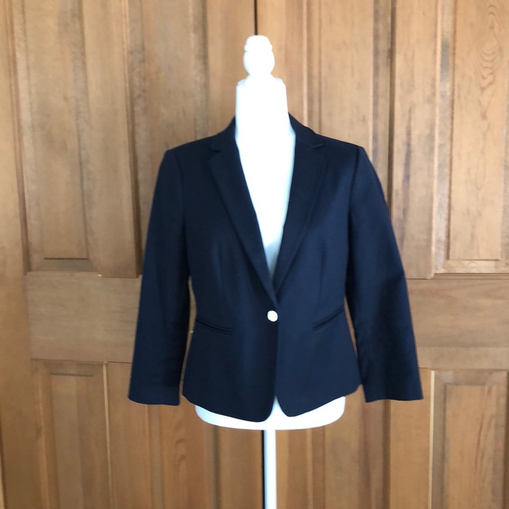 Ann Taylor classic navy blue blazer